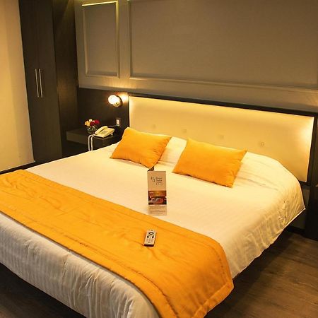 Hotel Italia Κουένκα Εξωτερικό φωτογραφία